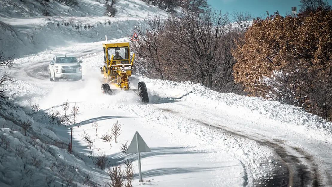 200 Yerleşim Yerinin yolu ulaşıma açıldı