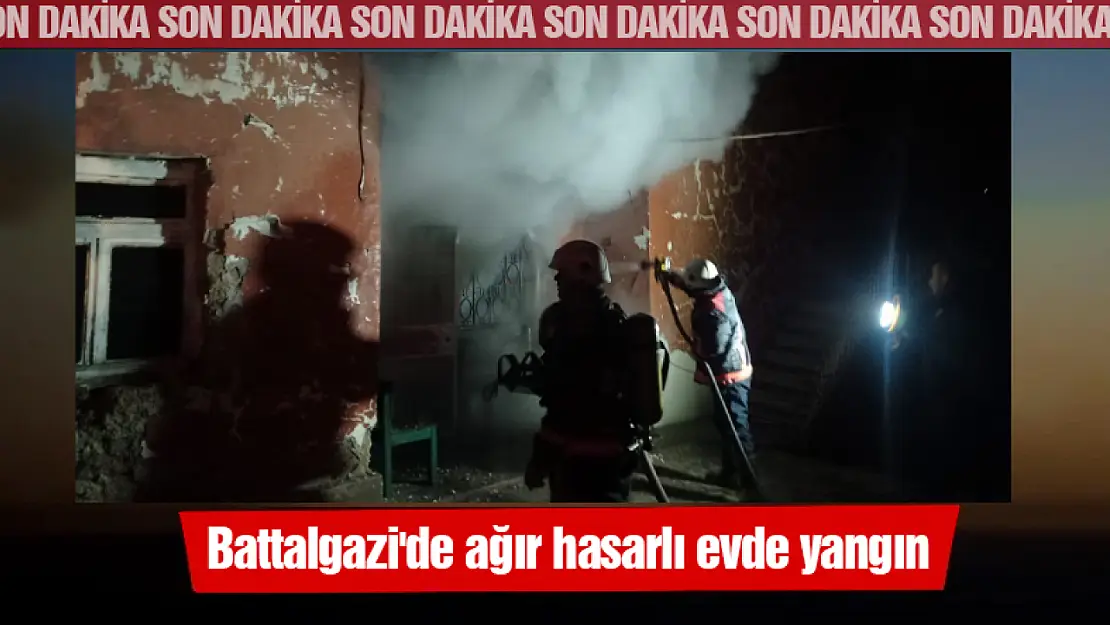 Battalgazi'de ağır hasarlı evde yangın