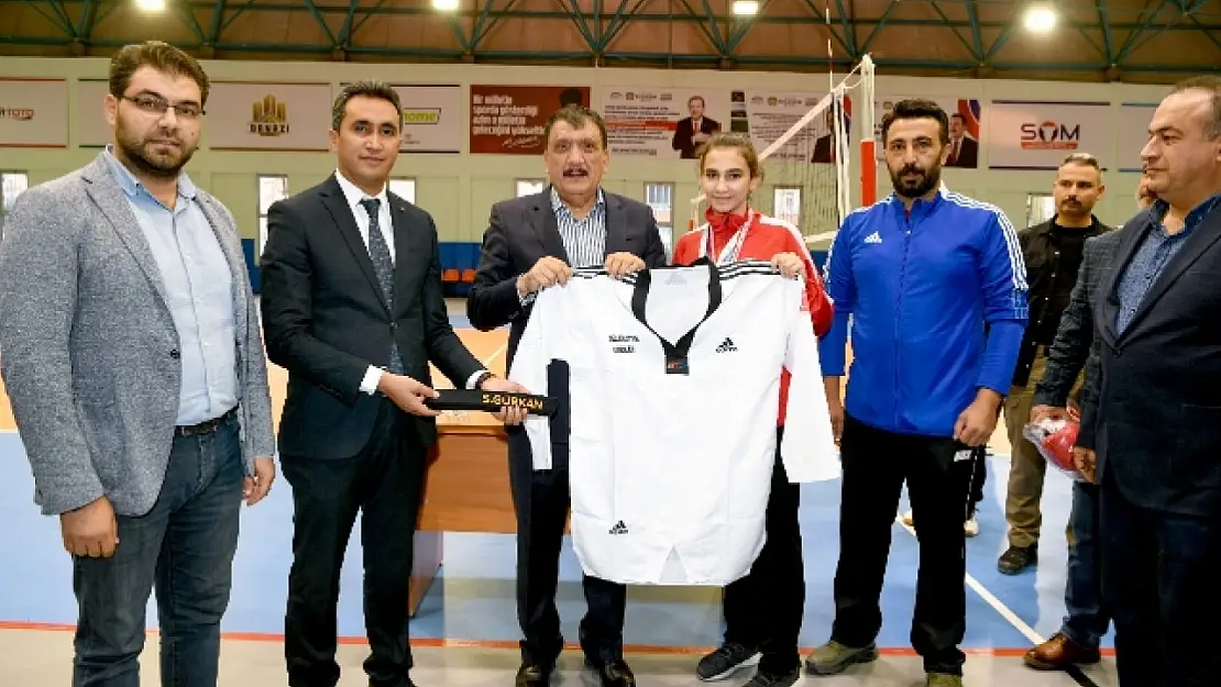 Büyükşehir Olarak Gençlerimize Birçok Spor Tesisi Kazandırdık