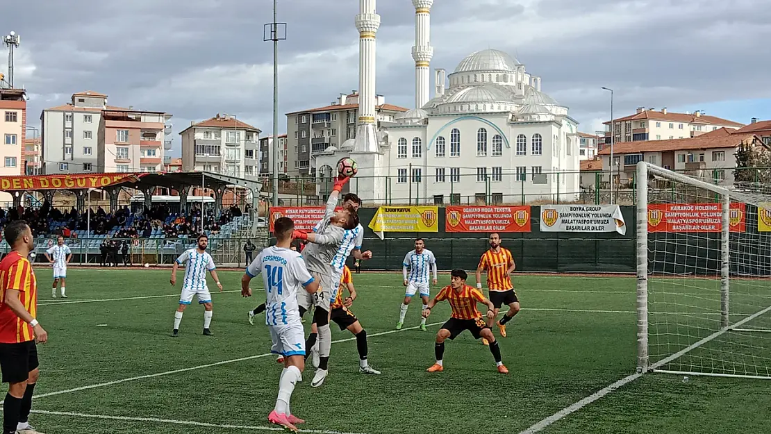 Efsane Malatya Spor Elazığ deplasmanında...