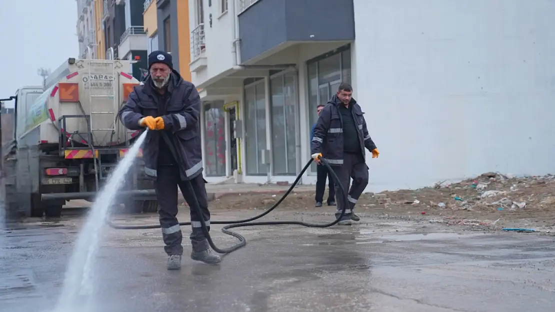 Elazığ Belediyesi, Olgunlar Mahallesi'nde Kapsamlı Temizlik Yaptı