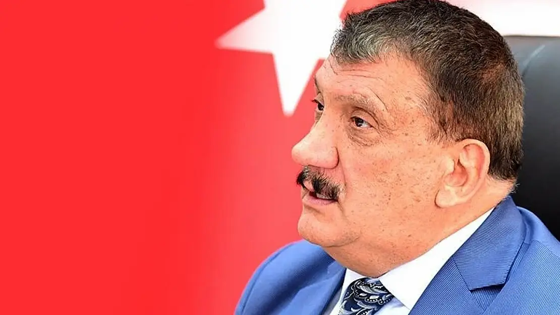 Gürkan : Otobüsler Ücretsiz ve Belediye Tesisleri Açık