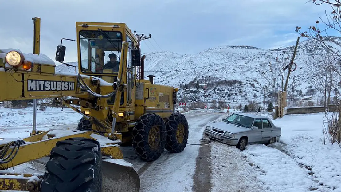 Kapanan 72 köy yolu açılmayı bekliyor