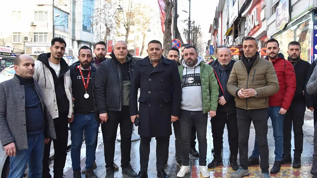 Kışla Caddesi'nde Zamansız Yıkım...