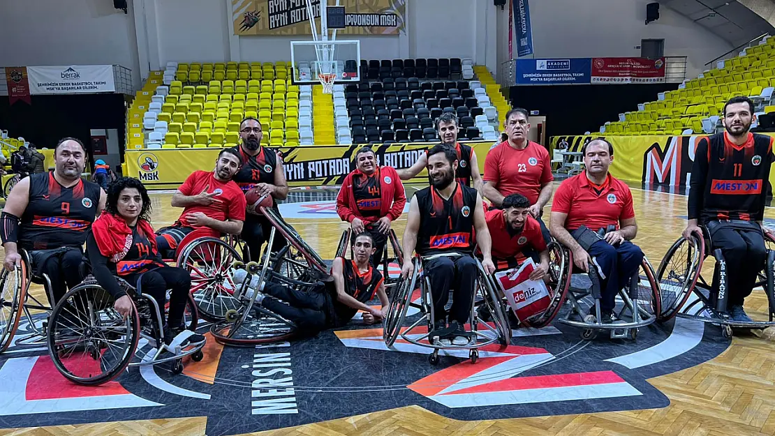 Voleybol Takımı Galibiyet Serisini Sürdürüyor