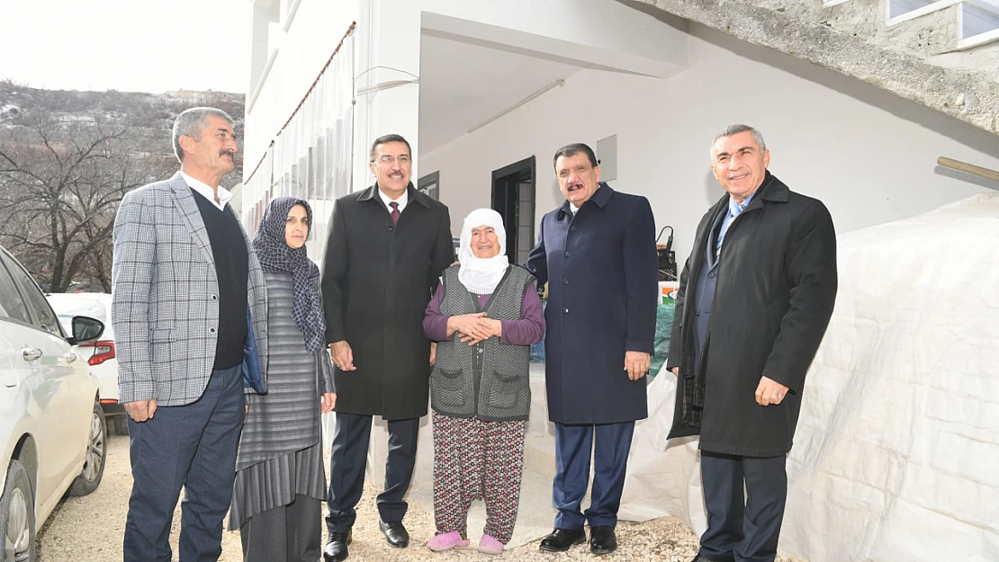 Başkan Gürkan Ve Milletvekili Bülent Tüfenkci  Levent Bölgesinde