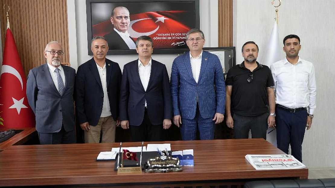 CHP Milletvekilleri Tutdere'yi Ziyaret Etti