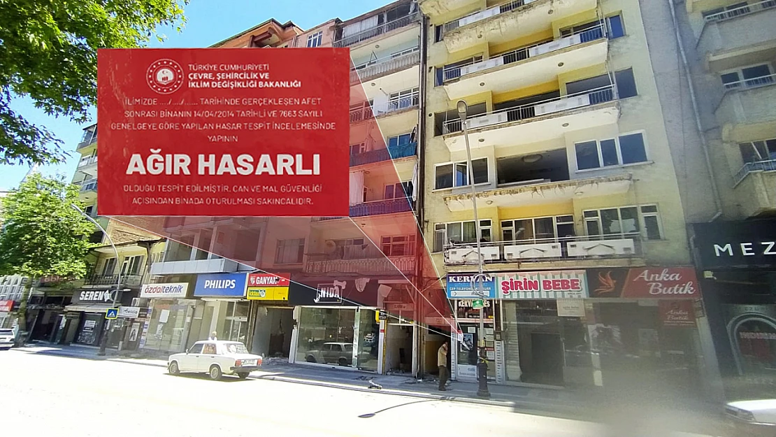 Emeksiz (Milli Egemenlik) Caddesi Yıkılmayı Bekliyor