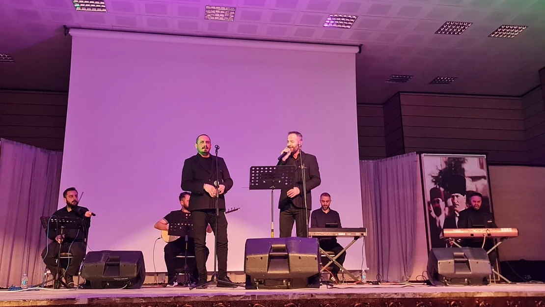 Erzincan'da Ramazan Ruhuna Uygun Müzik Ziyafeti