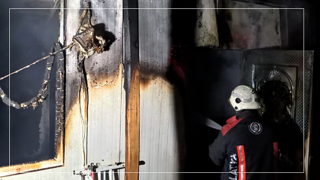 Malatya'da Konteyner Yangını: Can Kaybı Yoktur