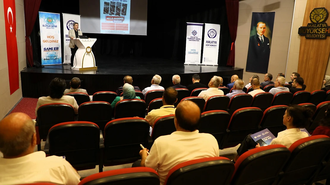 Malatya'da Meclis Üyelerine Uluslararası Sertifikalı Eğitim