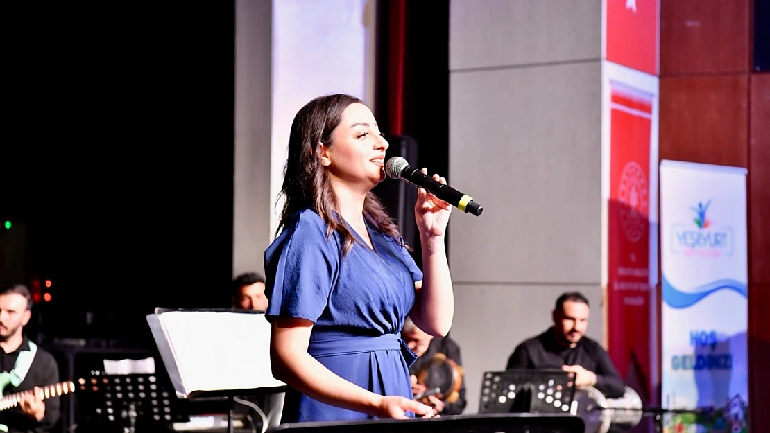 Malatyalı Kadınların İlk Konseri Alkışlarla Geçti
