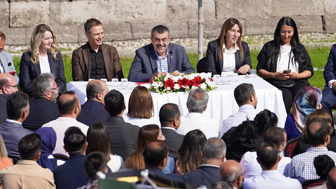 'Öğretmenler Odası Buluşmaları' Kayseri'de Yapıldı