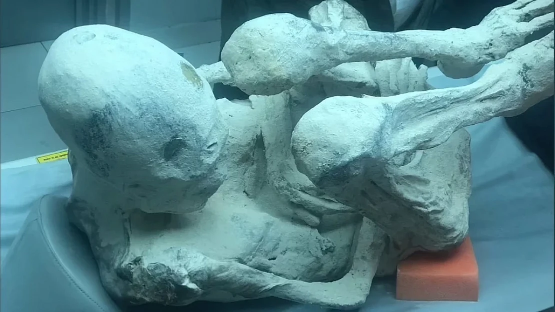 Uzaylılar mı, Sahtekârlık mı? Hamile Mumyalar Tartışma Yarattı!