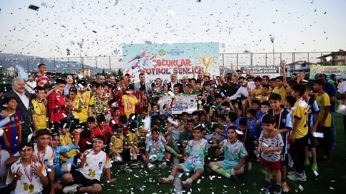 U12 Futbol Şenliği'nde Şampiyon Doğanşehir Belediyespor