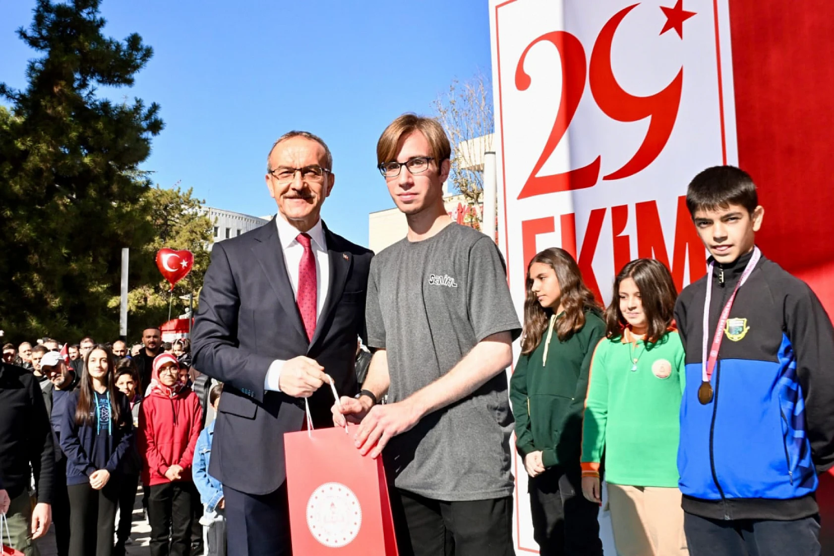 Cumhuriyet Bayramı'nın 101. Yıl Dönümü Coşkuyla Kutlandı
