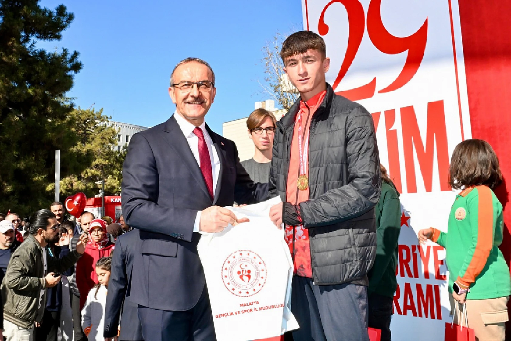 Cumhuriyet Bayramı'nın 101. Yıl Dönümü Coşkuyla Kutlandı