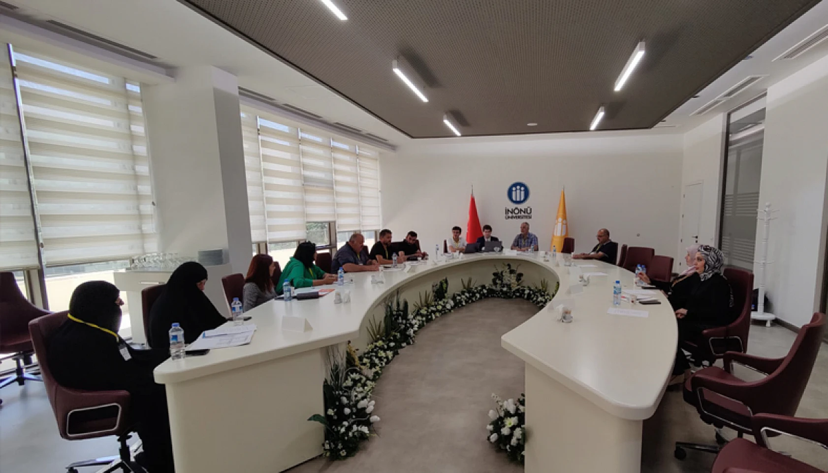 İnönü Üniversitesinde Deprem Ve Sivil Toplum Çalıştayı Düzenlendi.