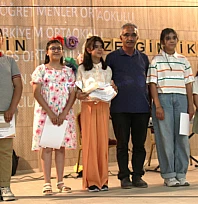 Malatyalı Yazardan Eğitime Destek: Kitap Gelirini Öğrencilere Bağışladı