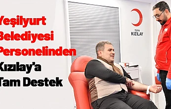 Yeşilyurt Belediyesi Personelinden Kızılay'a Tam Destek