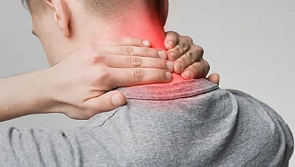 Yanlış Duruş Boyun Fıtığına Davetiye Çıkarıyor