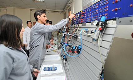 Yeşil ve Dijital Dönüşüme Uyumlu Mesleki Eğitim Hamlesi