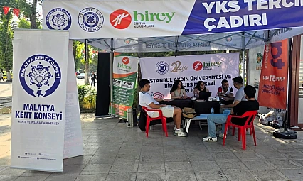 YKS Tercih Çadırı Malatya'da Hizmete Girdi