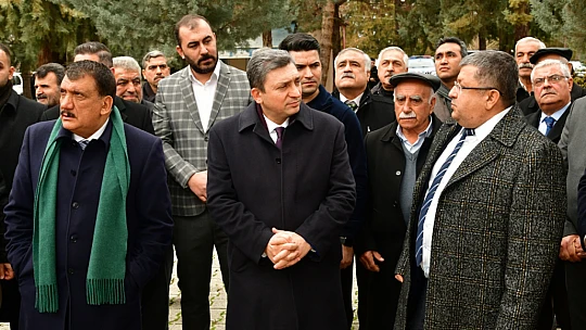 Malatya Valisi Vali Hulusi Şahin Zeynel Abidin Türbesi Kültür Vakfını Ziyaret Etti