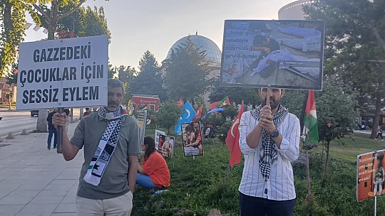 Gazze İçin Malatya'da 365 Günlük Vicdan Nöbeti