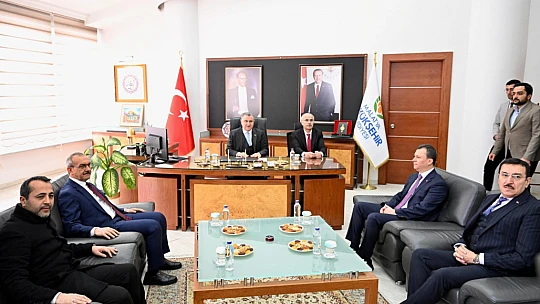 Bakan Osman Aşkın Bak Malatya'da: Projeler ve Ziyaretlerle Dolu Bir Gün
