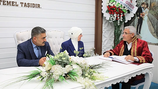 Malatya'da 73 Yaşında Dünya Evine Girdi