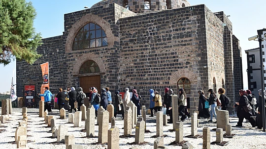 Kadın Meclisi üyeleri Diyarbakır'ın tarihine yolculuk yaptı