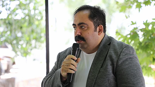 Cömertoğlu: 'CHP'li Belediyelere karşı savunma hakkı vermiyorlar'