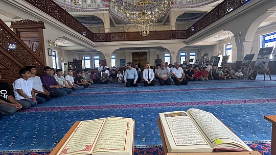 Başarılı Öğrenciler Kale'de Ödüllendirildi