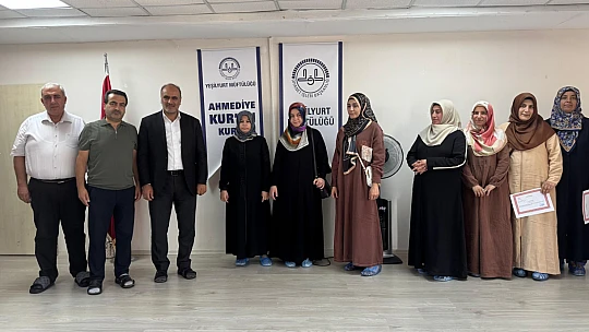 İlkyardım ve İşaret Dili Eğitimini Tamamlayan Kursiyerler Belgelendirildi