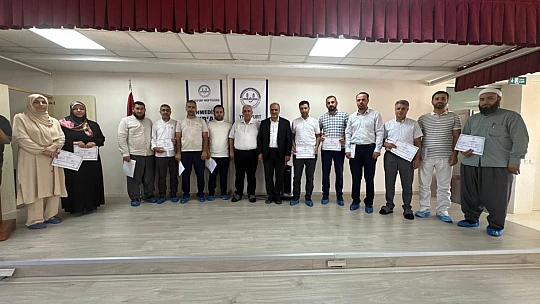 İlkyardım ve İşaret Dili Eğitimini Tamamlayan Kursiyerler Belgelendirildi