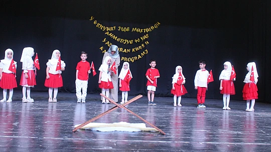 Kur'an Kursu Kapanış Programında Gazze'ye Selam