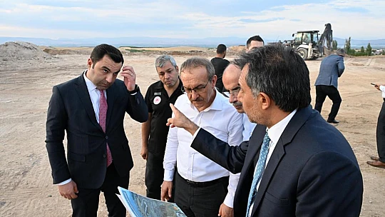 1.676 konuttan 952'si bitti, 724'ü devam ediyor.
