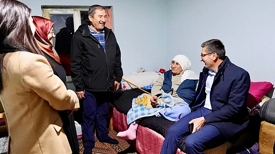 Başkan Bozkurt'tan 'Ulu Çınar' Raziye Teyze'ye Anlamlı Ziyaret