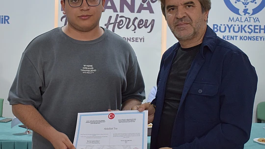 Malatya'da 30 Kursiyer Dijital Fotoğrafçılık Eğitimiyle Buluştu