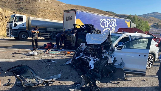 Malatya-Kayseri Yolunda Feci Kaza: 4 Ölü, 2 Yaralı