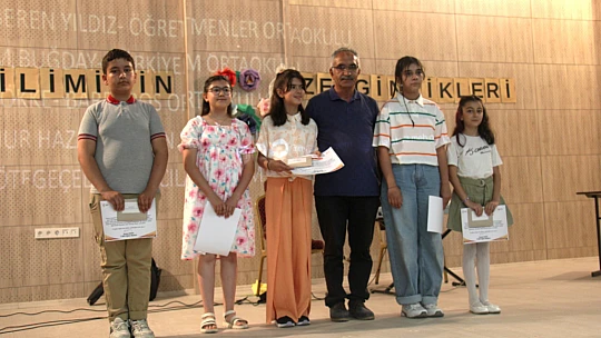Malatyalı Yazardan Eğitime Destek: Kitap Gelirini Öğrencilere Bağışladı