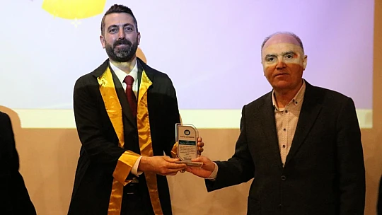 Tezsiz Yüksek Lisans Mezuniyet Töreni Düzenlendi