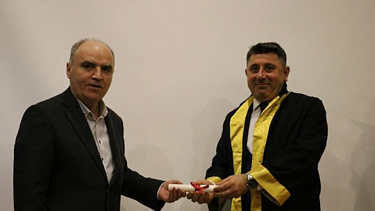 Tezsiz Yüksek Lisans Mezuniyet Töreni Düzenlendi