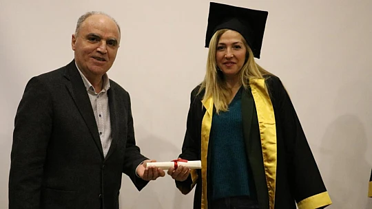 Tezsiz Yüksek Lisans Mezuniyet Töreni Düzenlendi