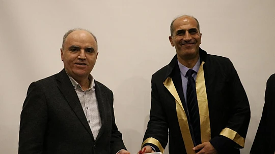 Tezsiz Yüksek Lisans Mezuniyet Töreni Düzenlendi