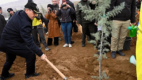 Malatya'da Milli Ağaçlandırma Günü Coşkusu: Yüzlerce Kişi Fidan Dikti