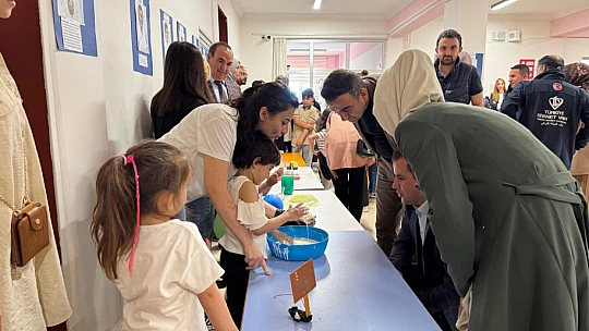 Akçadağ'da Minik Bilim İnsanları Sahneye Çıktı