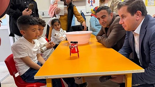 Akçadağ'da Minik Bilim İnsanları Sahneye Çıktı