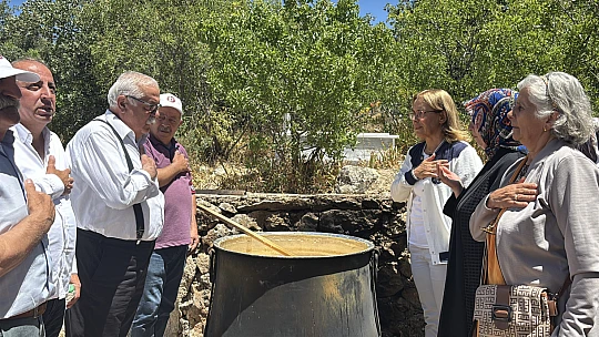 Onar Mahallesi'nde Aşure Etkinliği